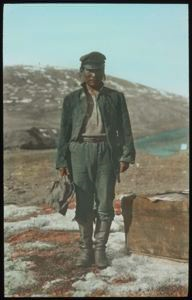 Image: Kood-look-to [K'itdlugtôk] in Soldiers Uniform, Fort Conger